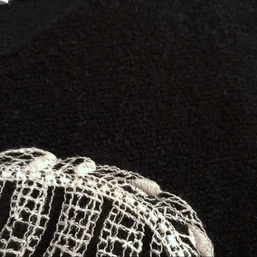 Lace Skull Fuzzy Sweater - Picture 5 of 5